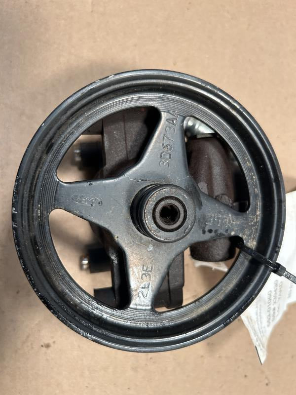 Power Steering Pump from a 2006 Ford Expedition, photo 1