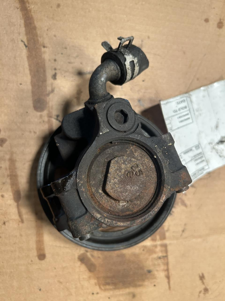 Power Steering Pump from a 2002 Ford Van, photo 2