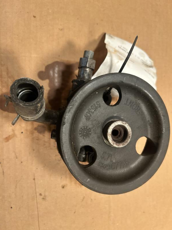 Power Steering Pump from a 2007 Jeep, photo 1