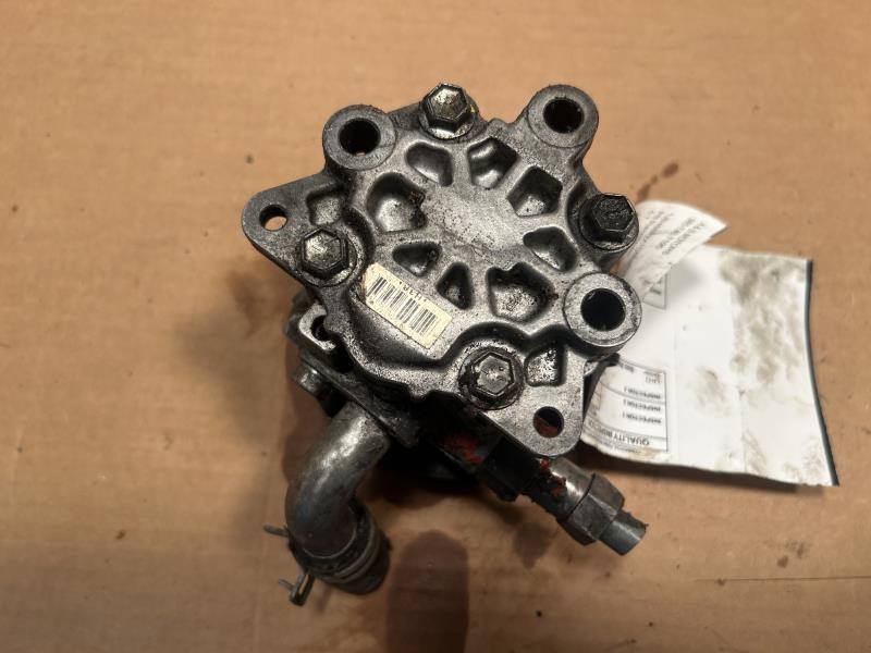 Power Steering Pump from a 2007 Jeep, photo 2