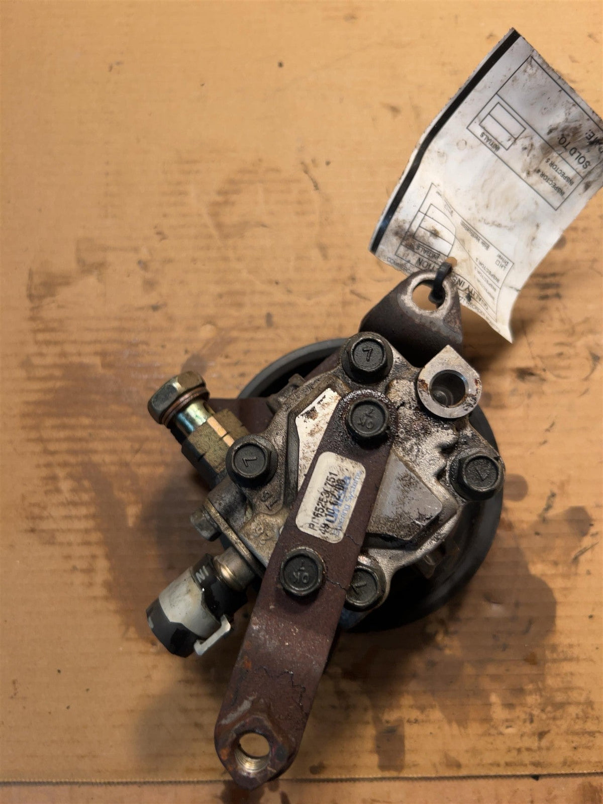 Power Steering Pump from a 2006 Nissan Altima, photo 2