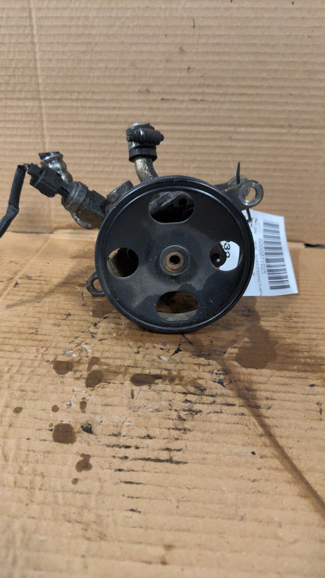 Power Steering Pump from a 2007 Nissan, photo 1