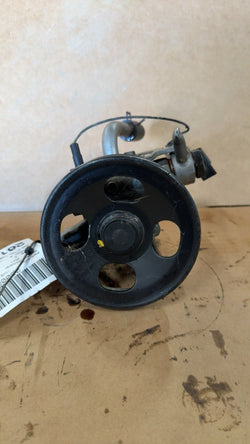 Power Steering Pump from a 2011 Hyundai Genesis, photo 1