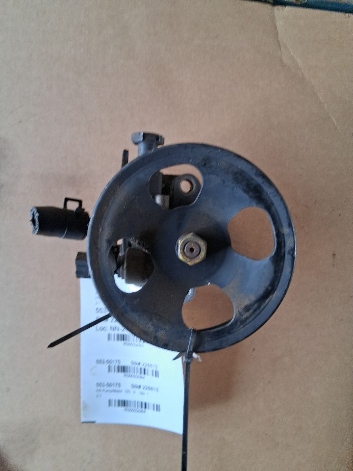 Power Steering Pump from a 2007 Hyundai, photo 1