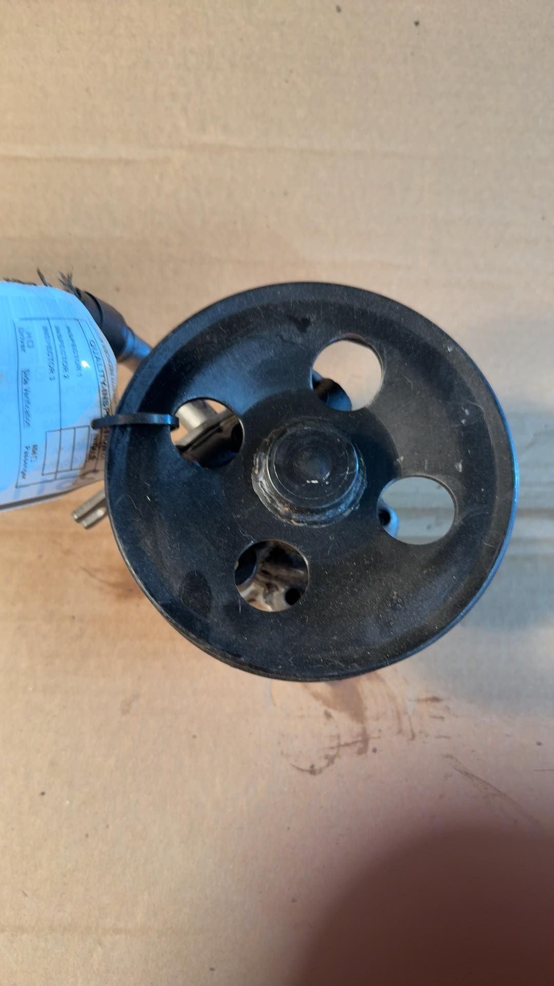 Power Steering Pump from a 2010 Hyundai Sonata, photo 1