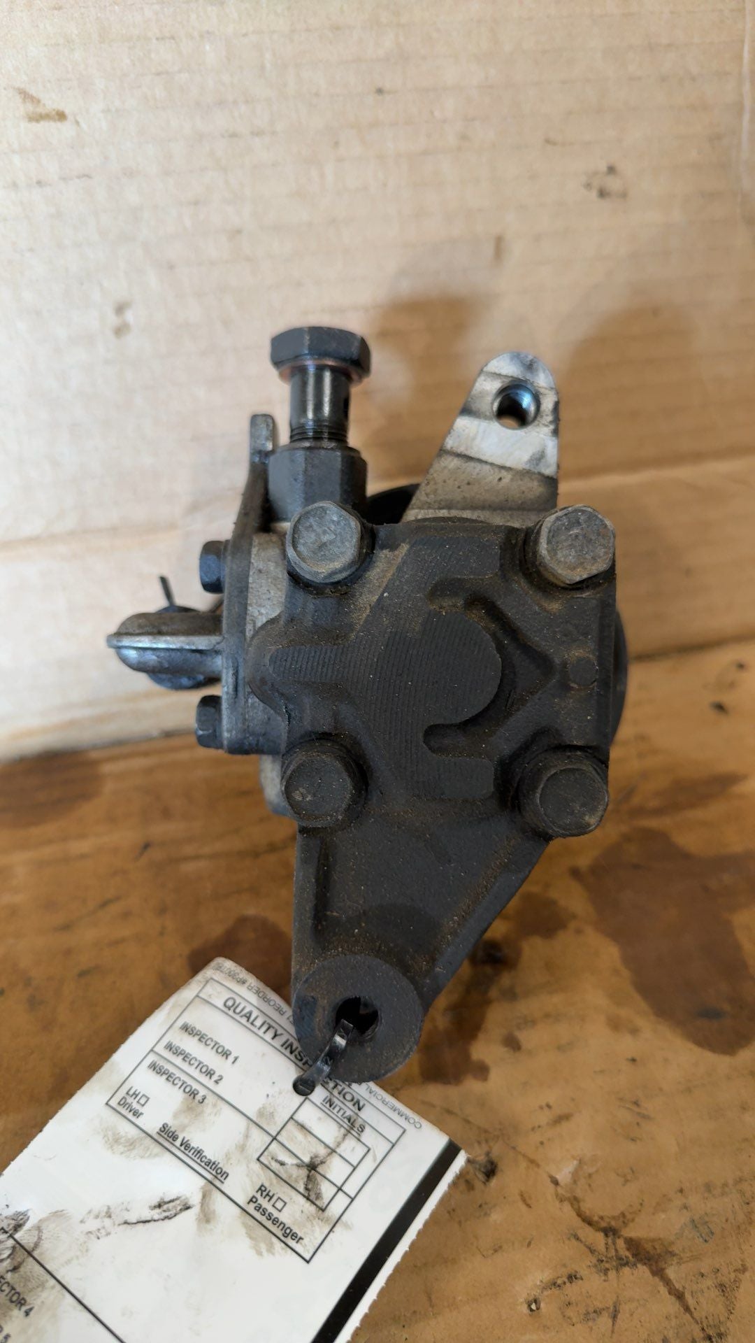 Power Steering Pump from a 2005 Hyundai Elantra, photo 2