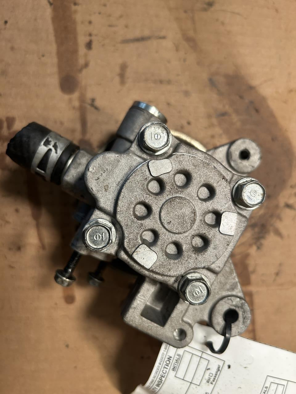 Power Steering Pump from a 2000 Honda Accord, photo 2