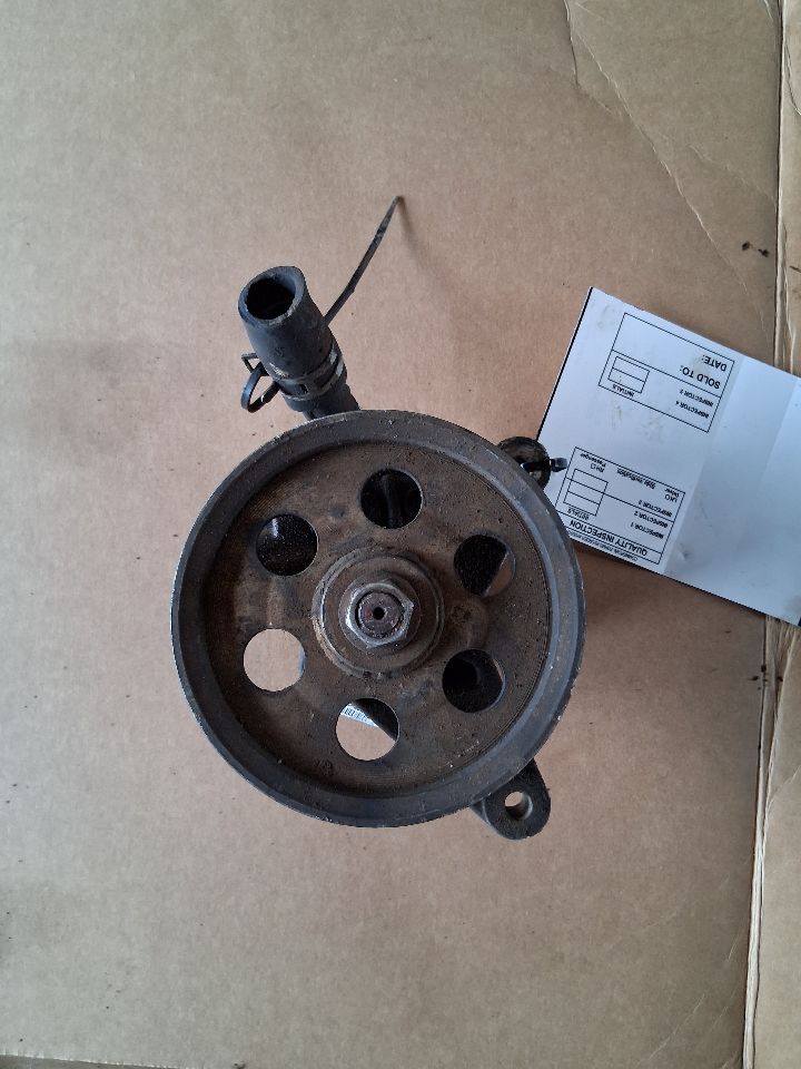 Power Steering Pump from a 1999 Honda Accord, photo 1