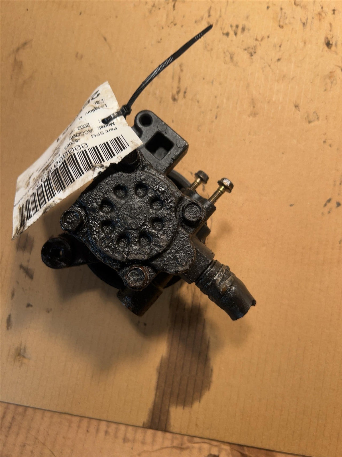 Power Steering Pump from a 2002 Honda Accord, photo 1