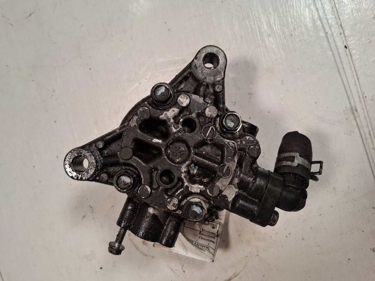 Power Steering Pump from a 2011 Honda Accord, photo 2