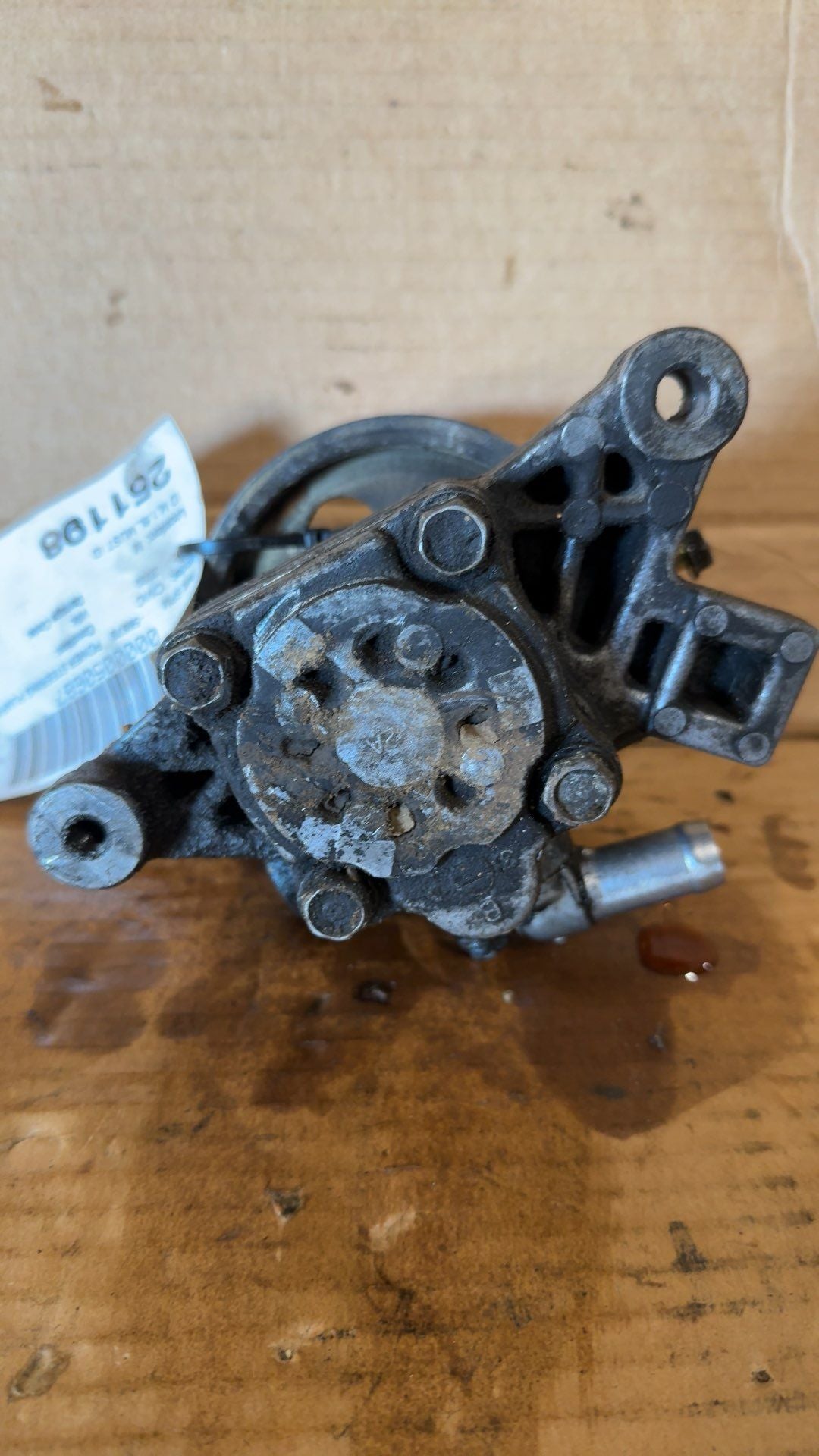 Power Steering Pump from a 2000 Honda Civic, photo 2