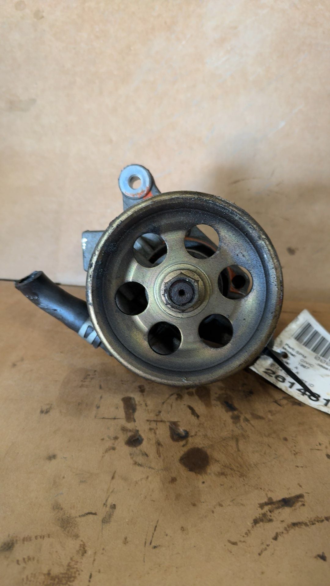Power Steering Pump from a 1997 Honda Civic, photo 1