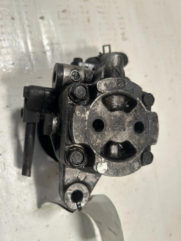 Power Steering Pump from a 2003 Honda Civic, photo 1