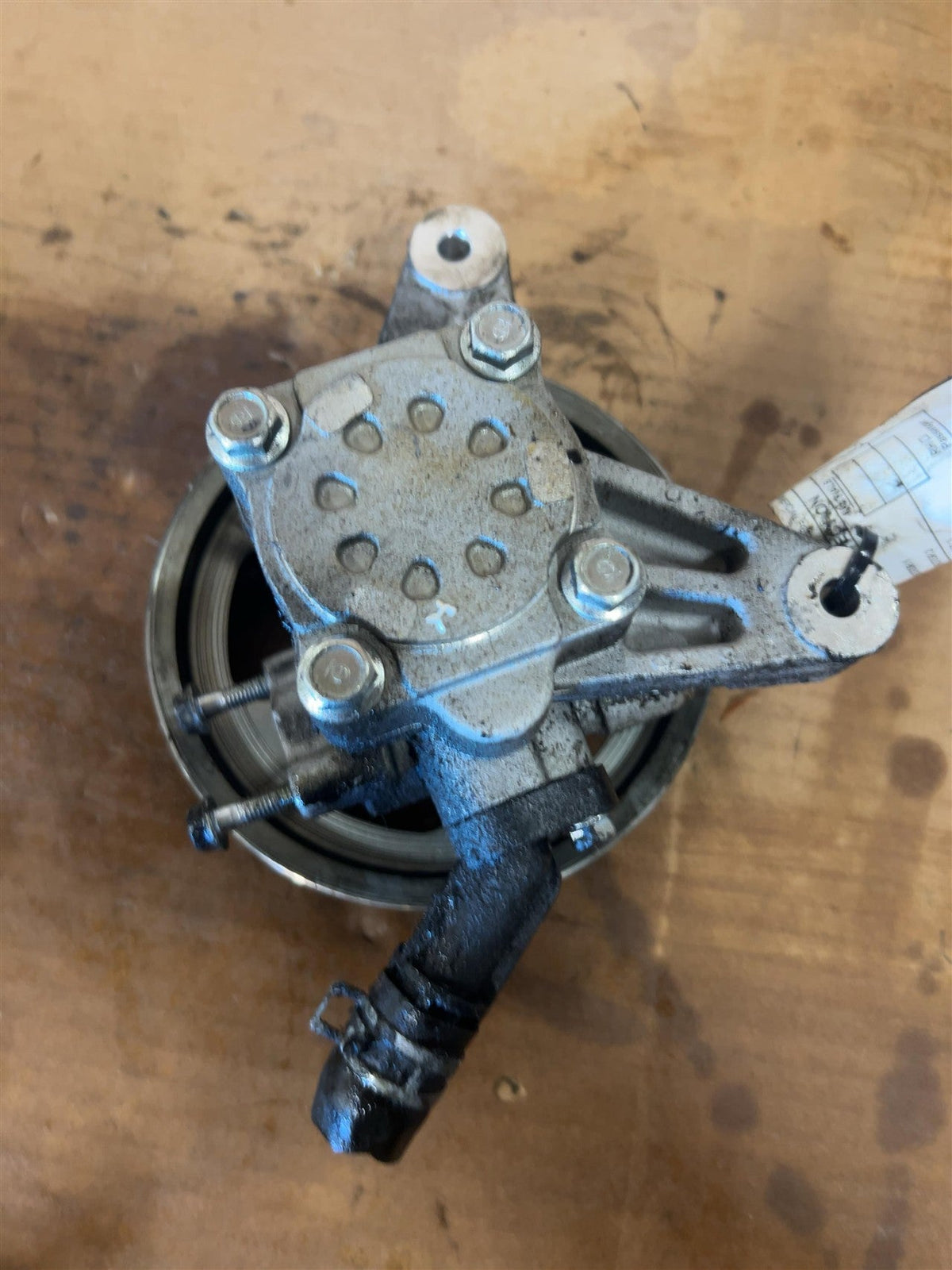 Power Steering Pump from a 2009 Honda Odyssey, photo 2