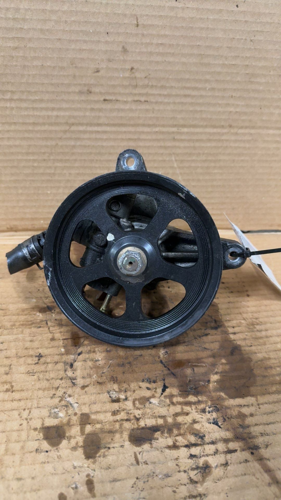 Power Steering Pump from a 2005 Honda Pilot, photo 1