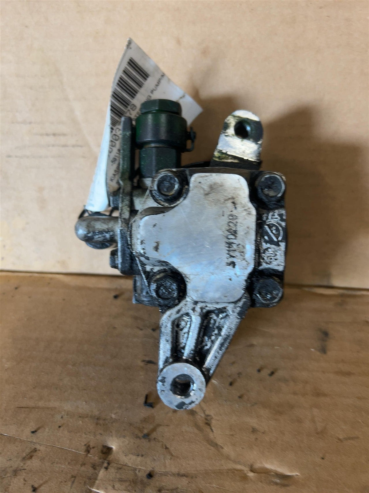 Power Steering Pump from a 2006 Kia, photo 2