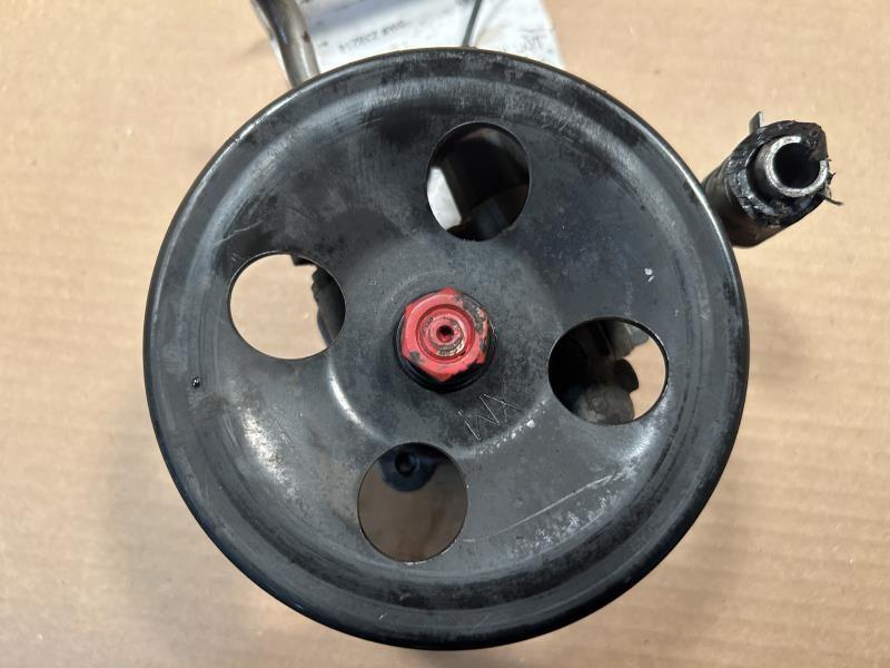 Power Steering Pump from a 2011 Kia Sorento, photo 2