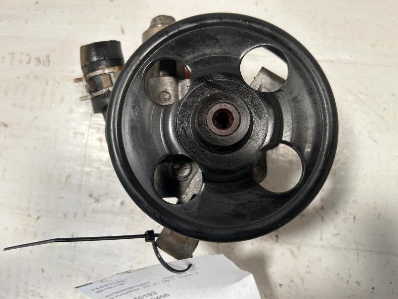 Power Steering Pump from a 2008 Mazda CX-9, photo 2
