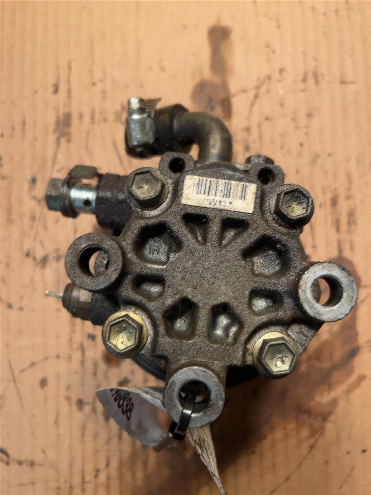 Power Steering Pump from a 2004 Toyota Camry, photo 1