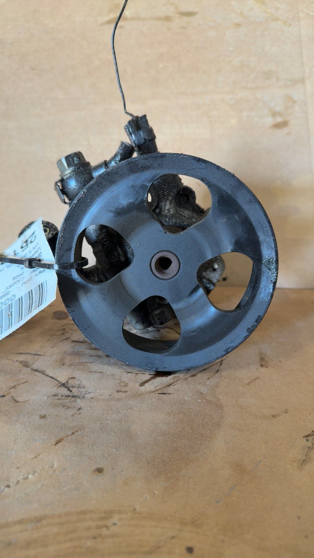 Power Steering Pump from a 2008 Toyota Camry, photo 1