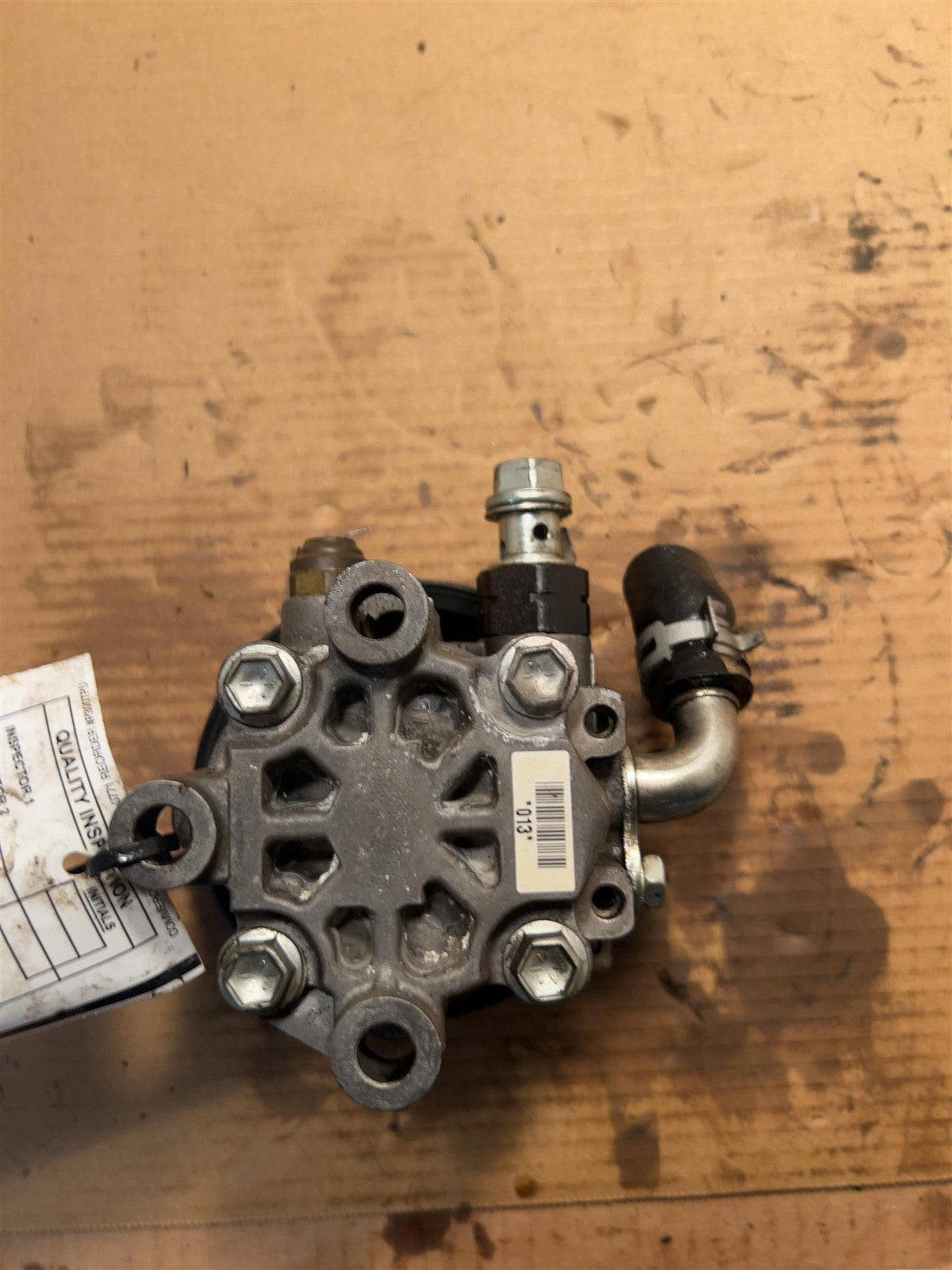 Power Steering Pump from a 2009 Toyota Camry, photo 2