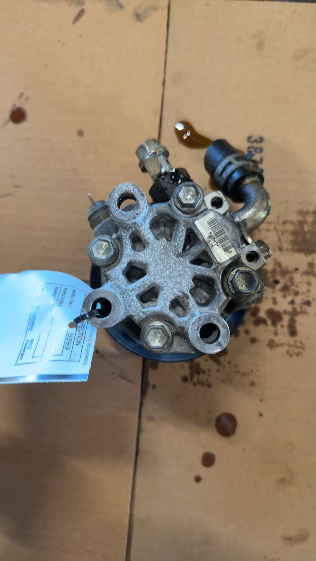 Power Steering Pump from a 2009 Toyota Camry, photo 2