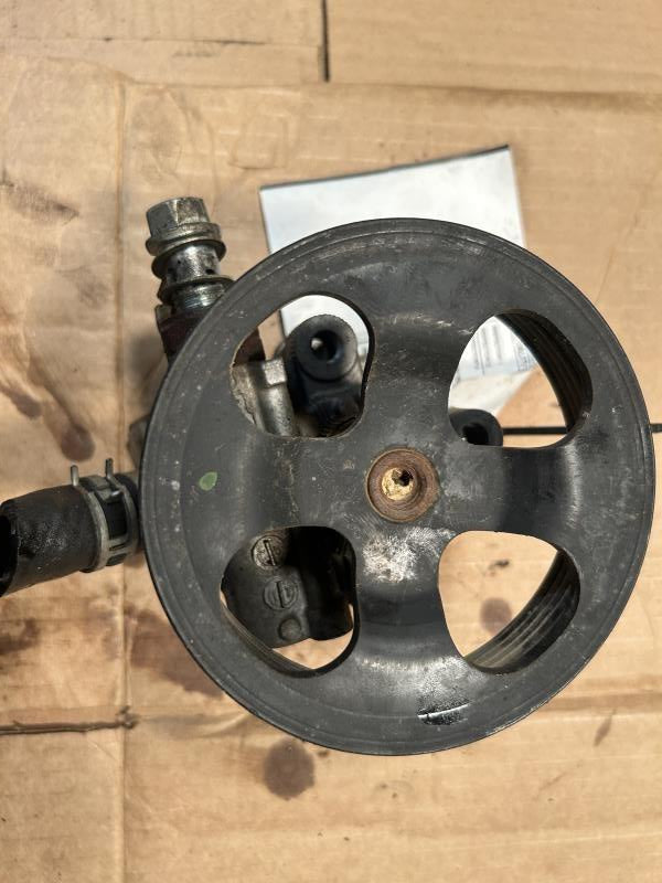 Power Steering Pump from a 2011 Toyota Tundra, photo 2