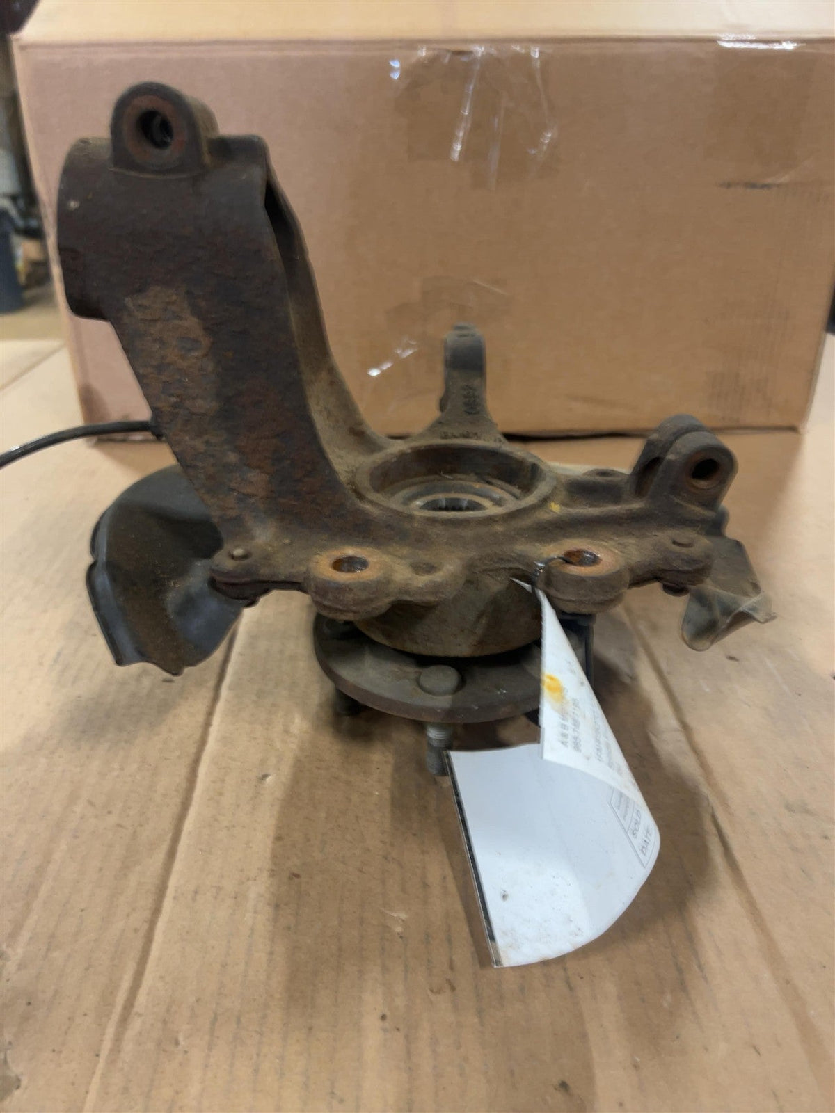 Spindle Knuckle from a 2012 Ford Focus, front, right side, photo 2