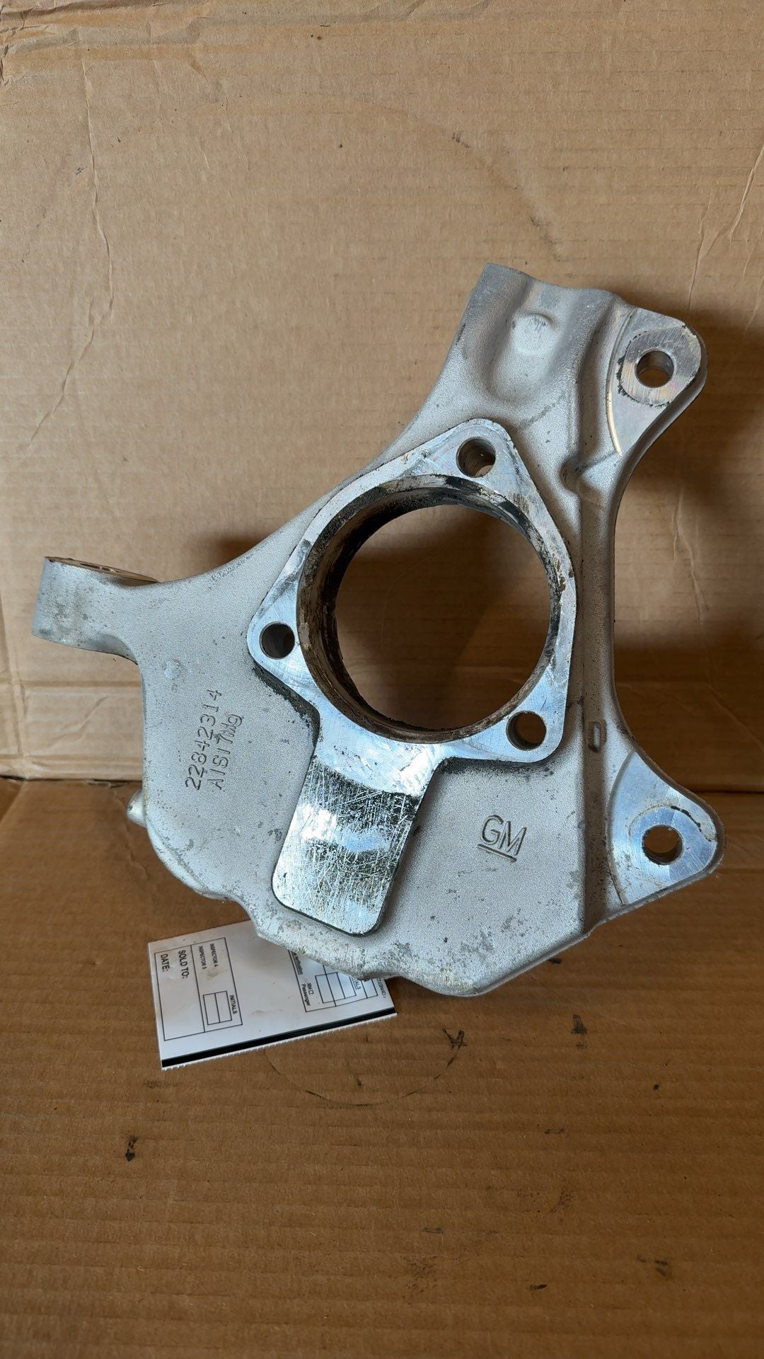 Spindle Knuckle from a 2019 Chevrolet Tahoe, front, left side, photo 2