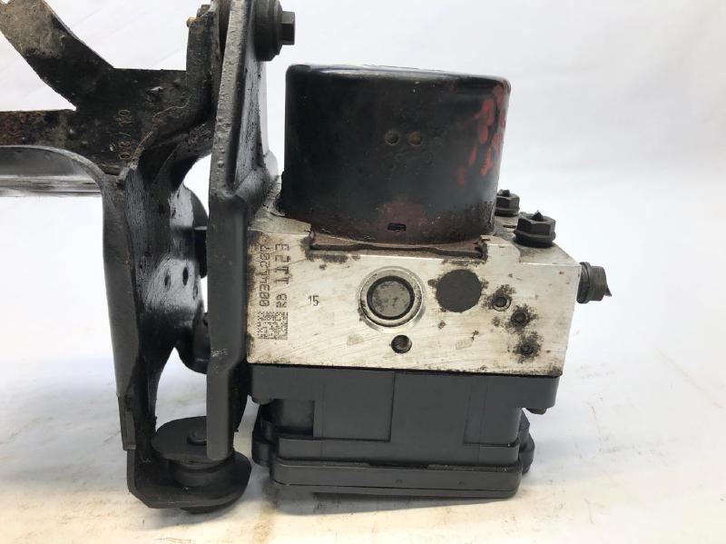 2010 - 2011 Volkswagen Eos Anti-Lock Brake Pump Module Assembly ESP 1K0614517AS - Used OEM Auto Part - Photo 4