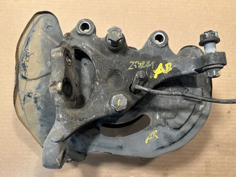 Spindle Knuckle from a 2006 Mercedes-Benz CLK, front, left side, photo 2