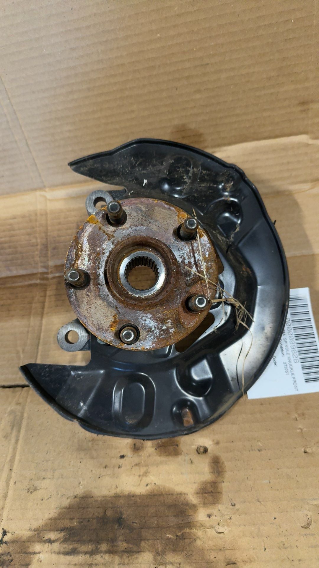 Spindle Knuckle from a 2007 Toyota, front, left side, photo 1
