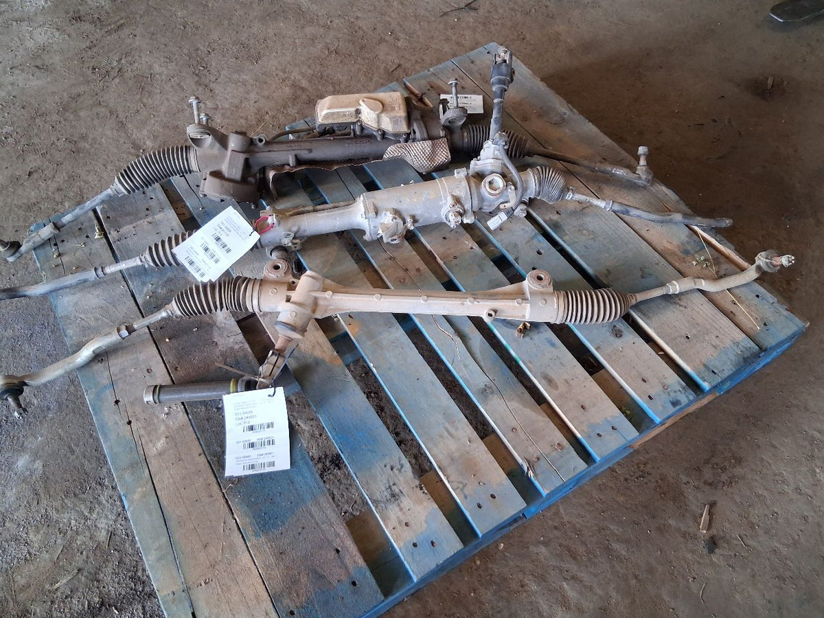 Steering Rack from a 2014 Toyota Avalon, photo 1
