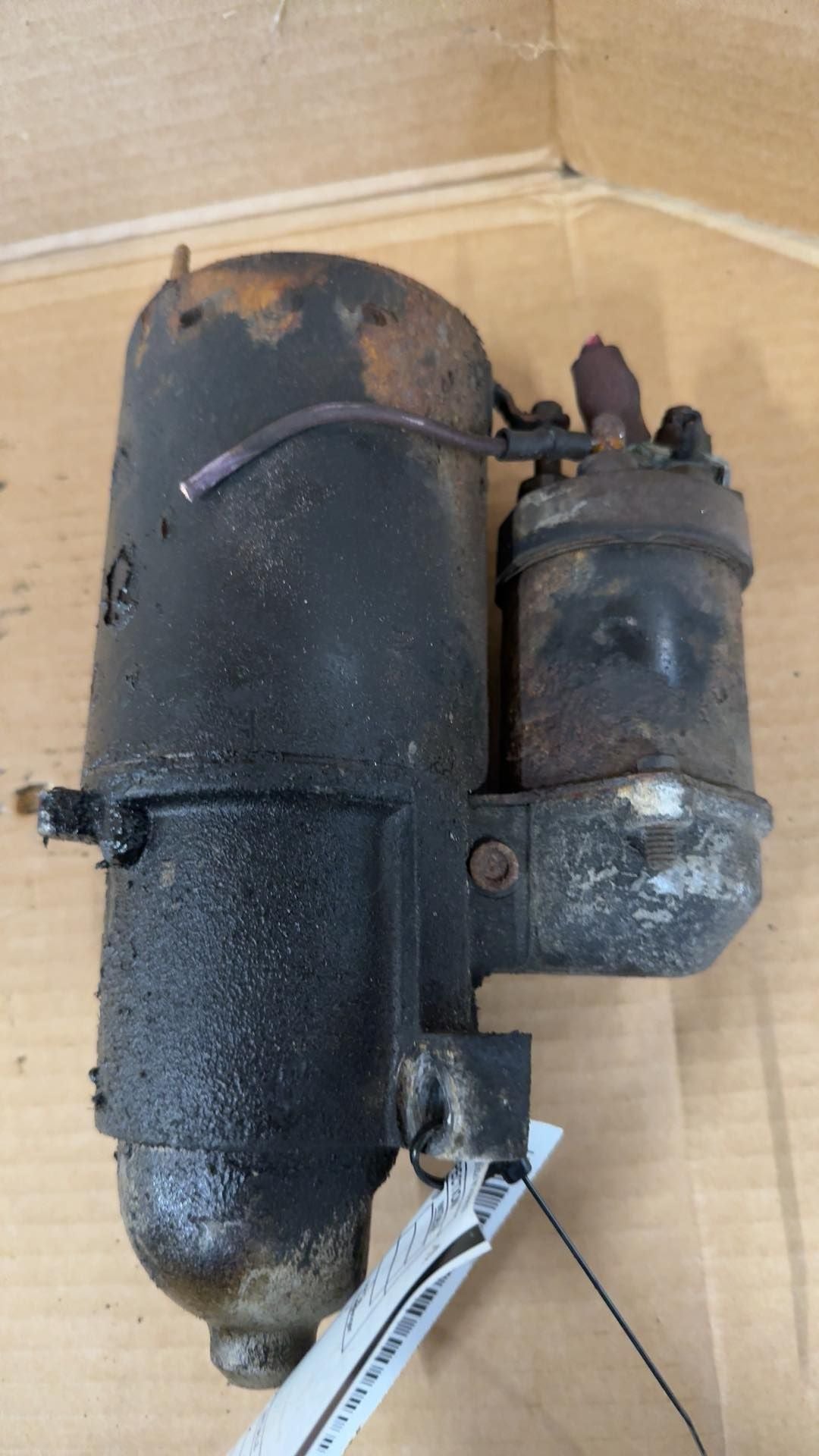 Starter Motor from a 1994 Cadillac DeVille, photo 2