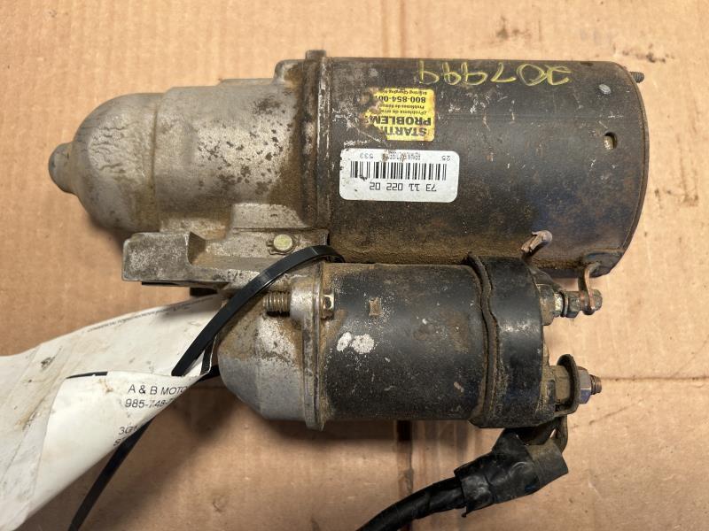Starter Motor from a 1998 Chevrolet Cavalier, photo 2