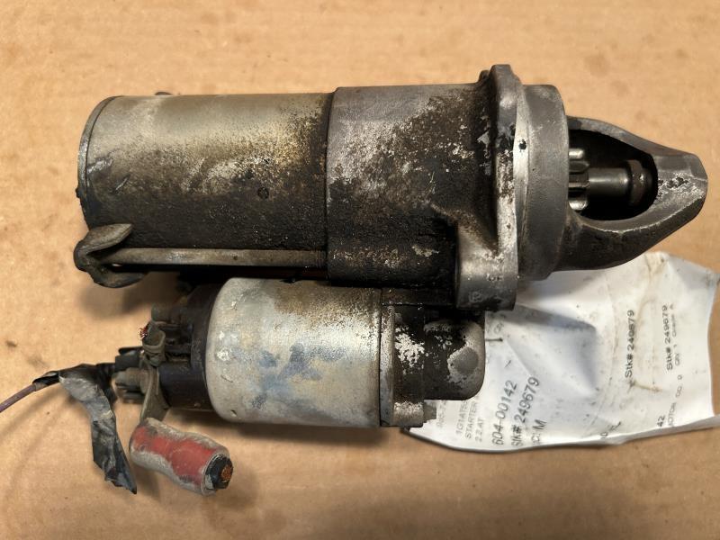 Starter Motor from a 2009 Chevrolet Cobalt, photo 2