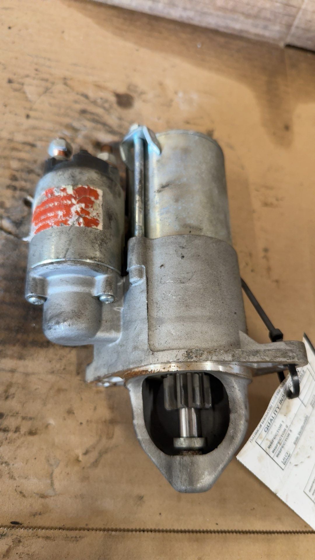 Starter Motor from a 2013 Chevrolet Sonic, photo 1