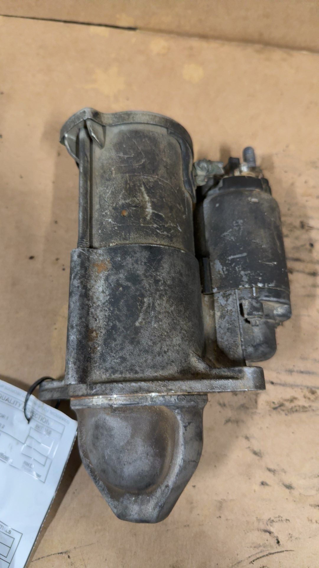 Starter Motor from a 2015 Chevrolet Sonic, photo 2
