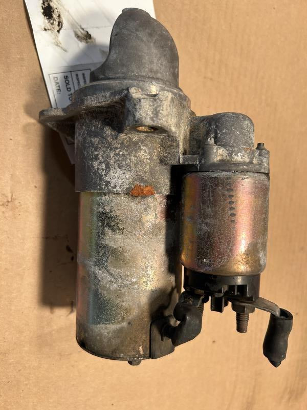 Starter Motor from a 2004 Chevrolet Trailblazer EXT, photo 1