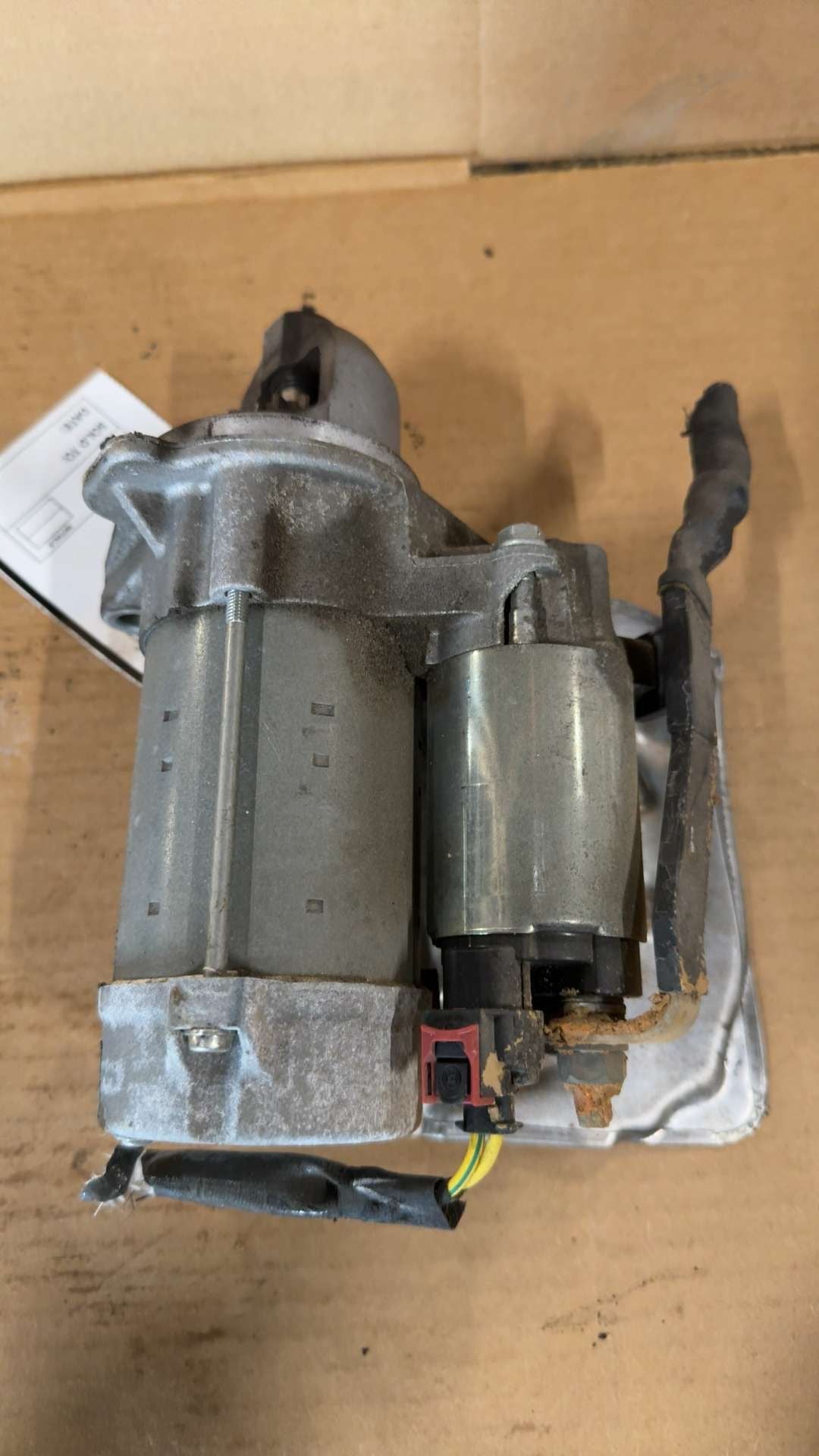 Starter Motor from a 2019 Chevrolet Traverse, photo 1