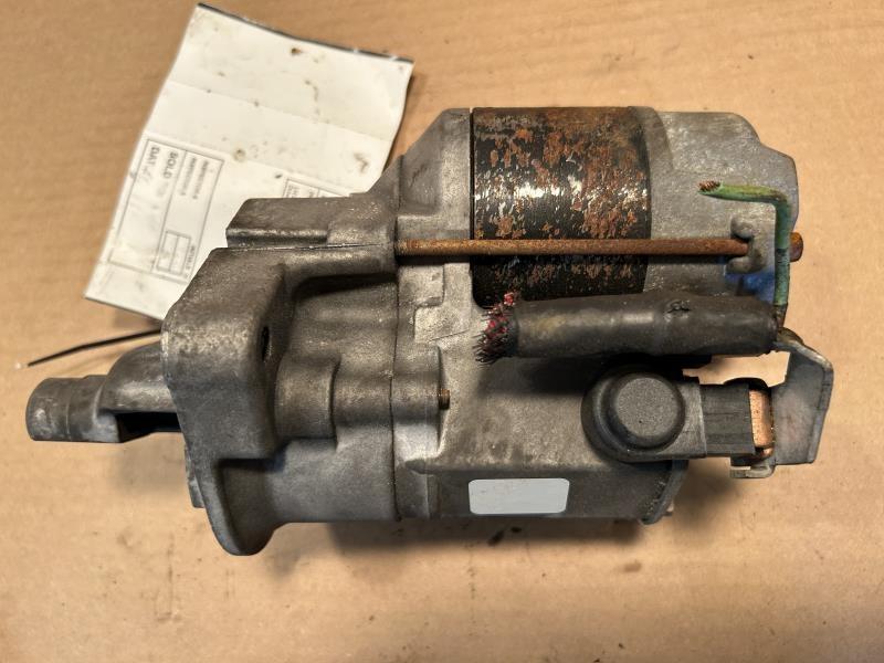 Starter Motor from a 2002 Chrysler 300M, photo 2