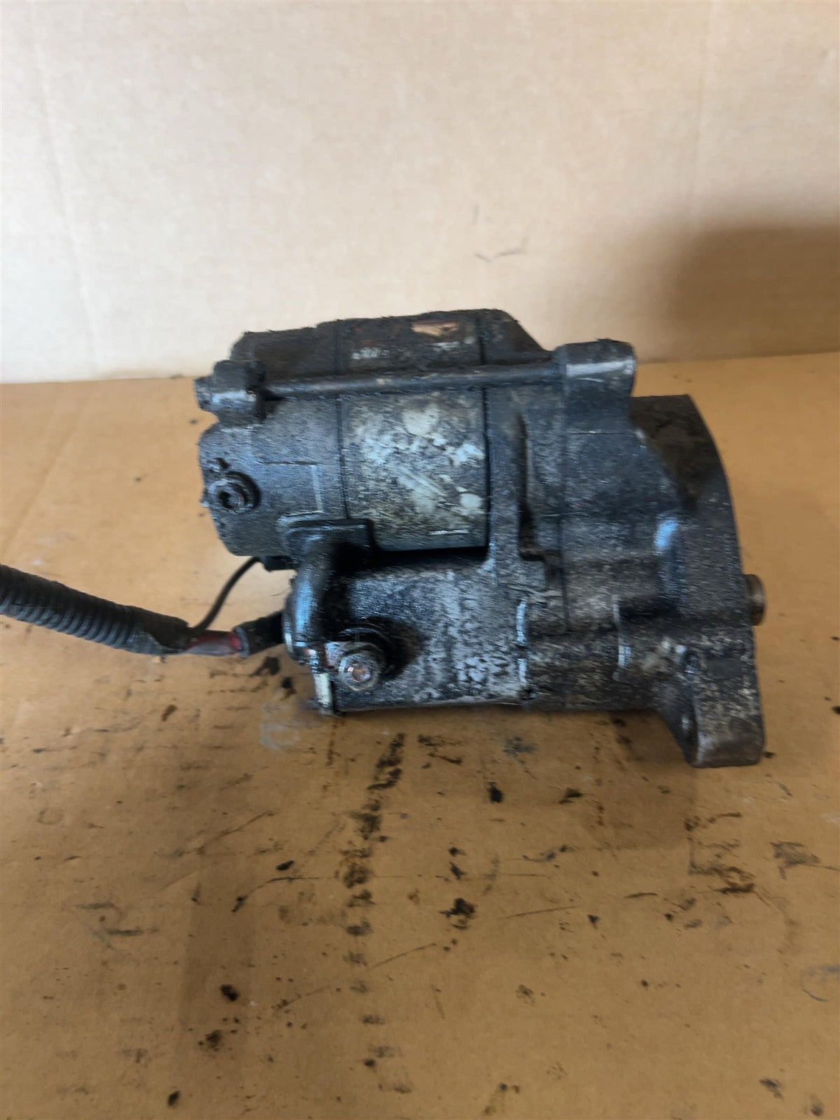 Starter Motor from a 2003 Dodge Durango, photo 2