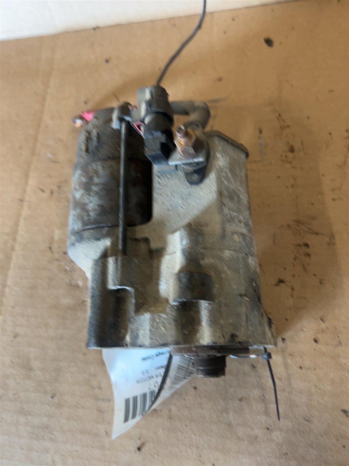 Starter Motor from a 2002 Dodge Ram 1500, photo 2