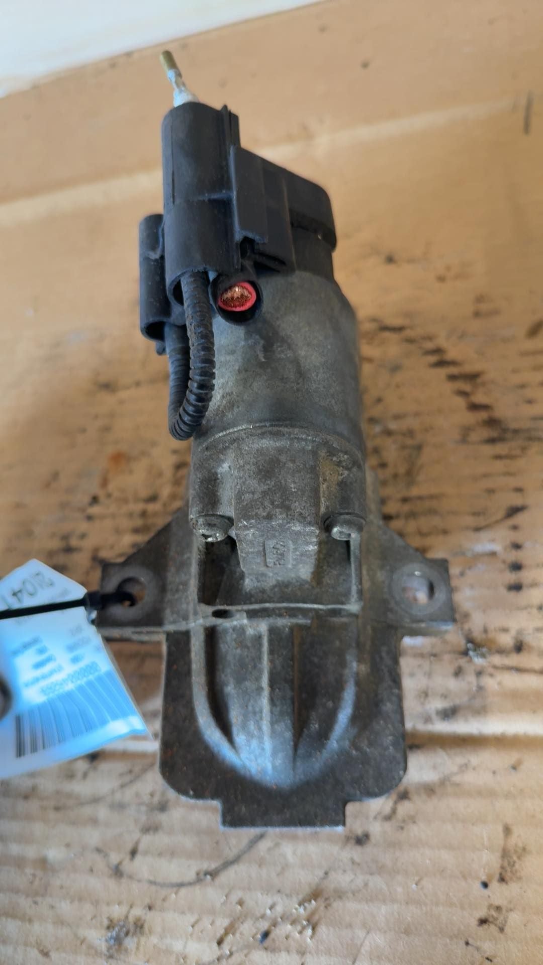 Starter Motor from a 2012 Ford Focus, photo 1