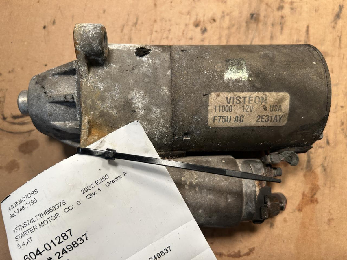 Starter Motor from a 2002 Ford Van, photo 1