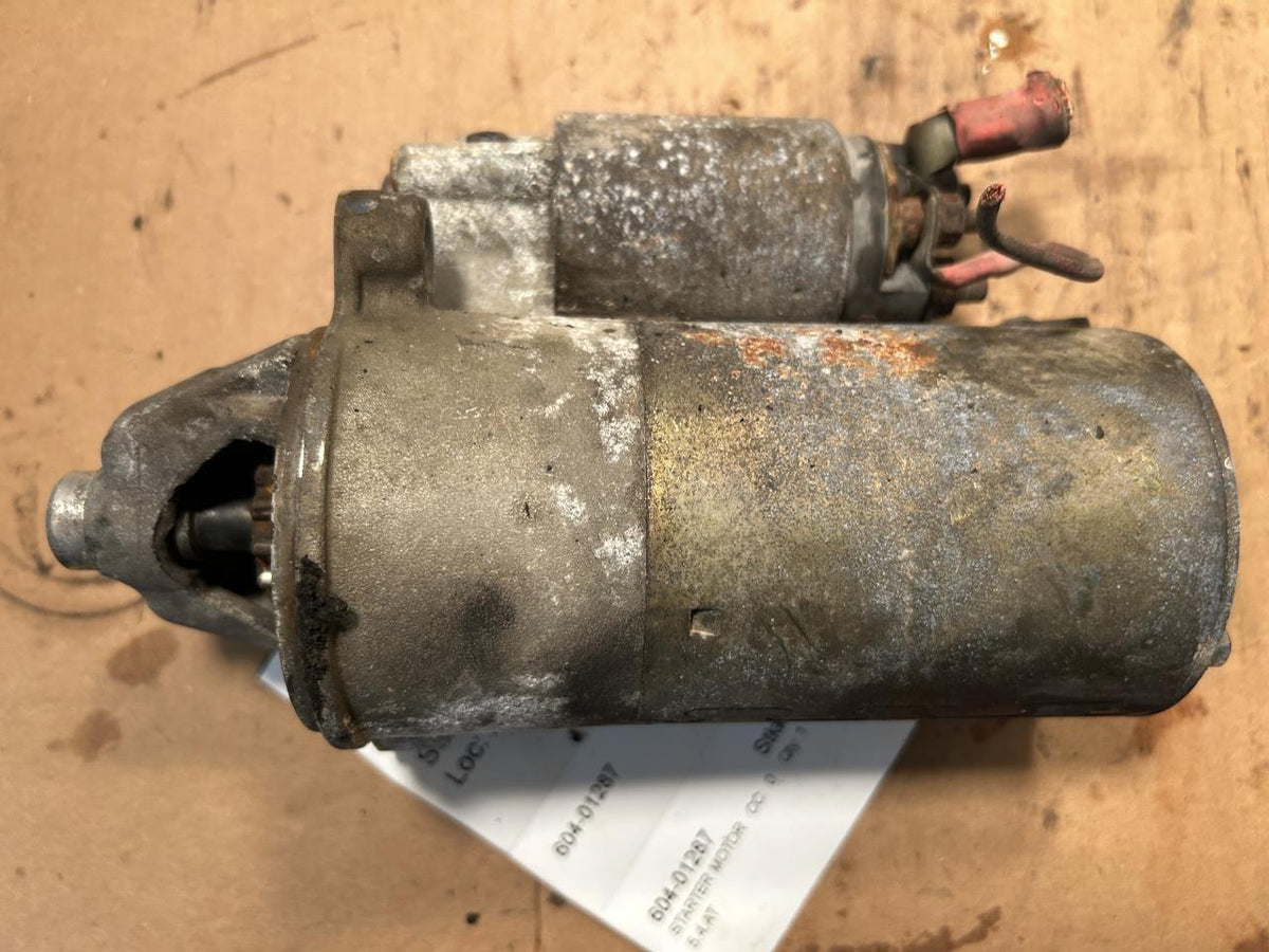 Starter Motor from a 2002 Ford Van, photo 2