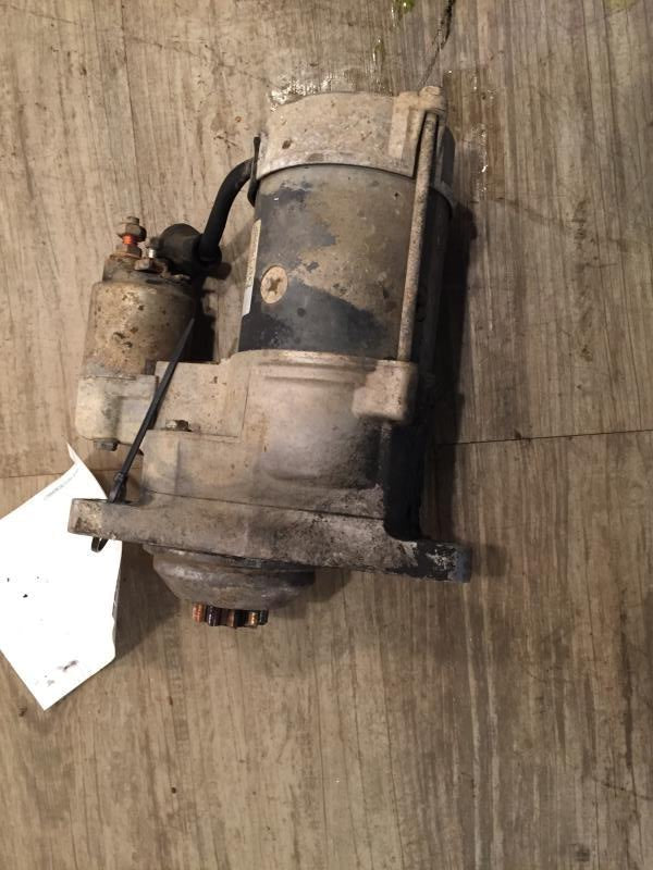 Starter Motor from a 2006 GMC, photo 1