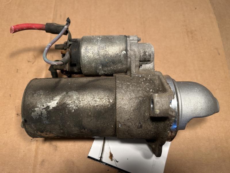 Starter Motor from a 2006 GMC, photo 1