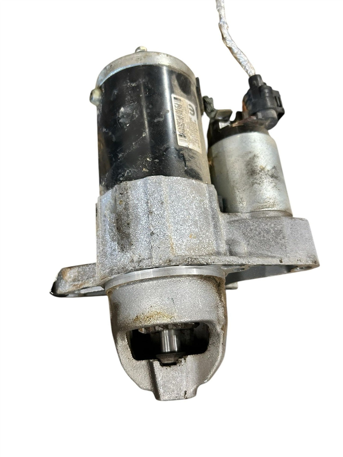 Starter Motor from a 2018 Jeep Compass, photo 1