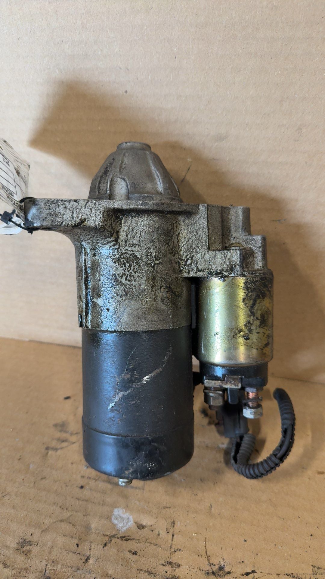 Starter Motor from a 2000 Jeep Grand Cherokee, photo 1